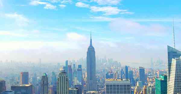 公司安全生产第一责任人是公司总经理